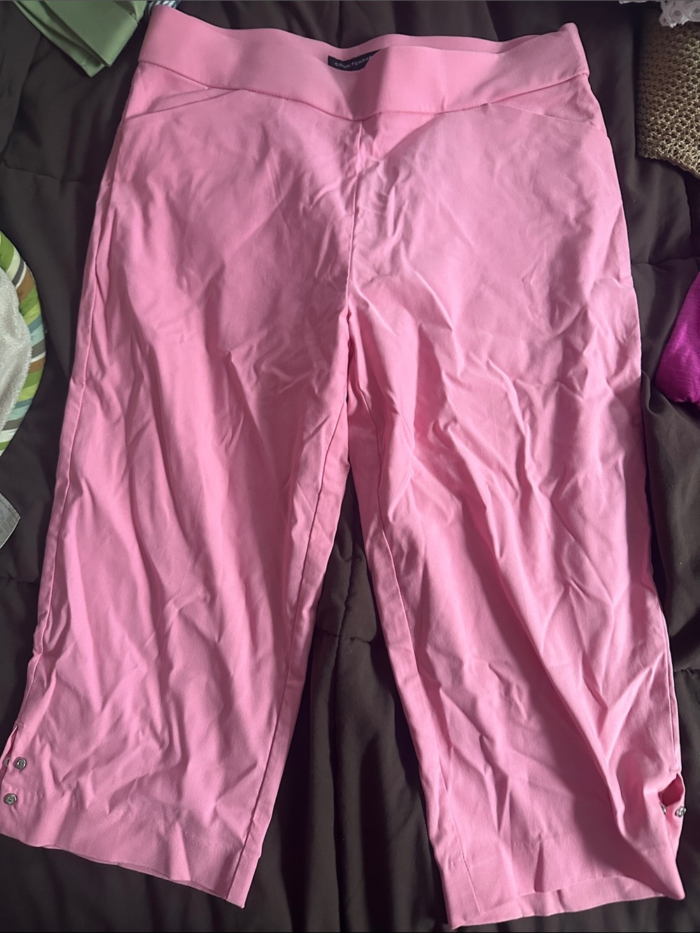 Kids Pink Pull-On Capri Bottoms